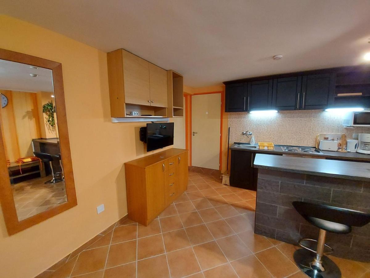 Nora Apartman Balatonlelle Ngoại thất bức ảnh